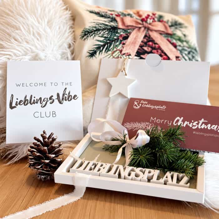 Festliche Lieblingsplatz Geschenkarrangement